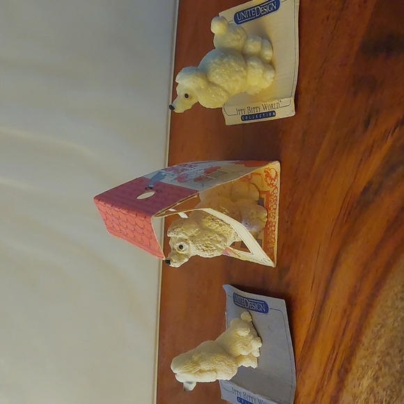 Poodle Miniature Figurines - Picture 3 of 12